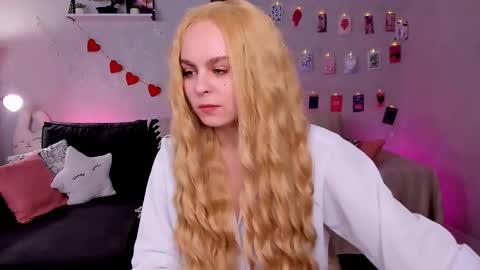 Vivien online show from 03-03-26, 08:53