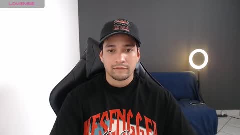 Snapshot of secretboy5000 chatting on 02-02-25, 05:59 Jex online show from 02-02-25, 05:59