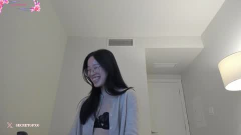 Snapshot of secretgirlfriendxo chatting on 12-14-24, 02:45 Angela online show from 12-14-24, 02:45