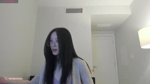 Snapshot of secretgirlfriendxo chatting on 02-04-25, 05:53 Angela online show from 02-04-25, 05:53