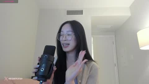 Snapshot of secretgirlfriendxo chatting on 02-05-25, 08:21 Angela online show from 02-05-25, 08:21