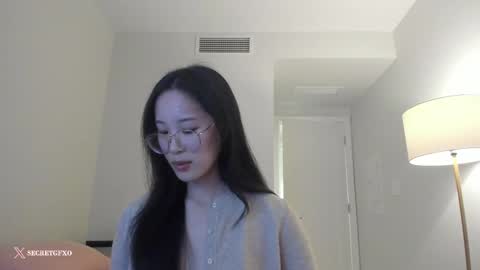 Snapshot of secretgirlfriendxo chatting on 03-01-25, 06:57 Angela online show from 03-01-25, 06:57