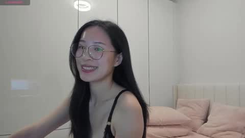 Snapshot of secretgirlfriendxo chatting on 11-01-25, 12:56 Angela online show from 11-01-25, 12:56