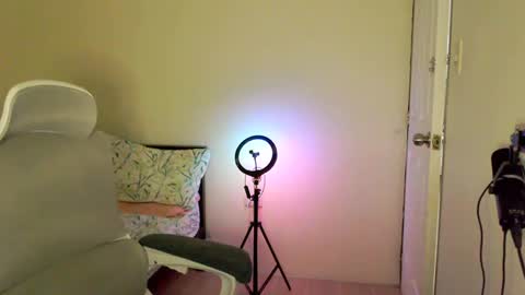 Snapshot of secretlover010101 chatting on 06-20-26, 02:14 MILAN online show from 06-20-26, 02:14