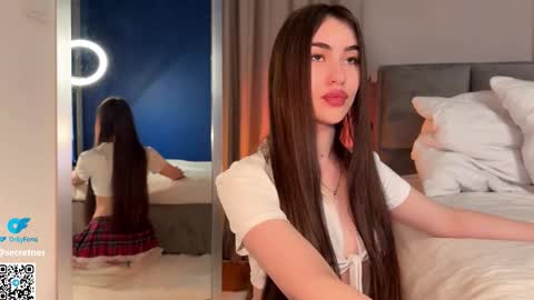 Secret online show from 12-04-25, 01:15