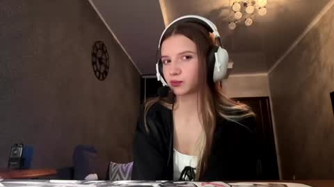 Nika online show from 04-22-26, 12:07