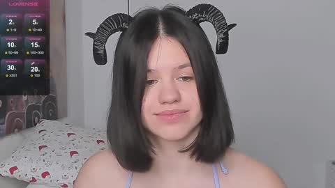 Snapshot of secretqueen_x chatting on 02-03-25, 02:03 Anna online show from 02-03-25, 02:03