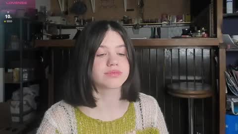 Snapshot of secretqueen_x chatting on 02-05-25, 04:06 Anna online show from 02-05-25, 04:06