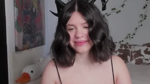 Snapshot of secretqueen_x chatting on 02-27-25, 05:34 Anna online show from 02-27-25, 05:34