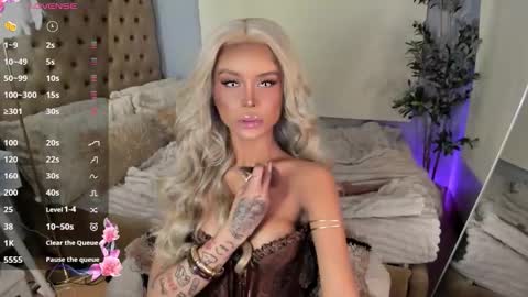 Snapshot of secrets_bae chatting on 02-17-26, 08:26 secrets_bae online show from 02-17-26, 08:26