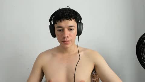 Sebas online show from 06-15-26, 06:43