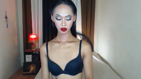 Snapshot of seductive_ashly chatting on 06-08-26, 07:09 ashly online show from 06-08-26, 07:09