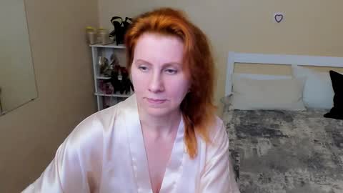 Snapshot of seductive_foxy_ chatting on 09-29-25, 01:11 seductive_foxy_ online show from 09-29-25, 01:11