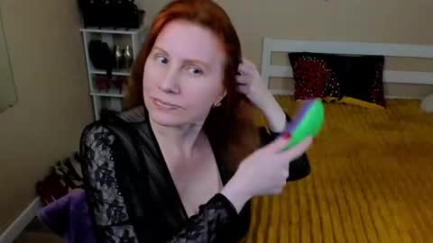 seductive_foxy_ online show from 06-16-26, 07:27