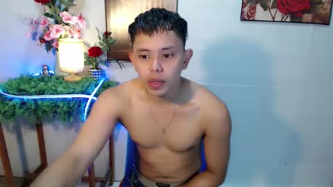 Snapshot of seductive_maxxx chatting on 05-20-26, 03:45 Max online show from 05-20-26, 03:45