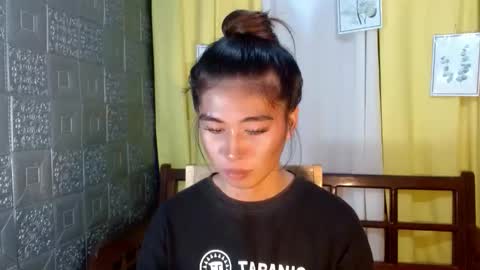 Snapshot of seductive_monicaxxx chatting on 12-15-25, 02:43 NIK online show from 12-15-25, 02:43