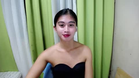 Snapshot of seductive_monicaxxx chatting on 06-23-26, 09:02 NIK online show from 06-23-26, 09:02