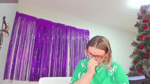 seductive_she_wolf online show from 12-28-24, 10:03