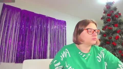 seductive_she_wolf online show from 12-28-24, 01:28