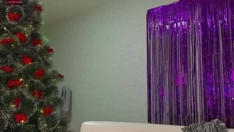 seductive_she_wolf online show from 12-30-24, 03:02