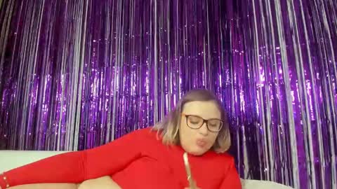 seductive_she_wolf online show from 01-10-25, 02:55