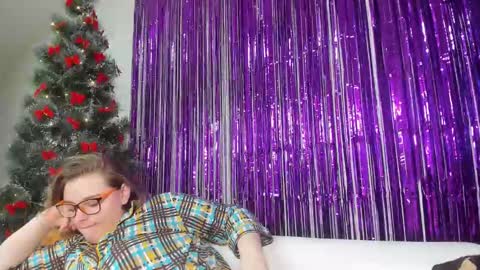 seductive_she_wolf online show from 01-11-25, 07:49