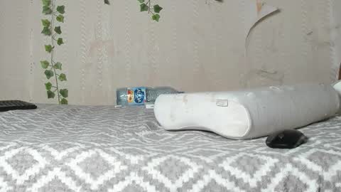 seductive_she_wolf online show from 11-19-25, 05:35