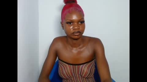 seductive_sugar247 online show from 04-05-26, 06:21