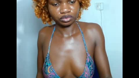 seductive_sugar247 online show from 04-24-26, 03:53