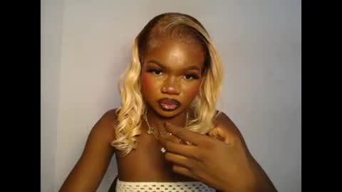 seductive_sugar247 online show from 06-18-26, 01:50