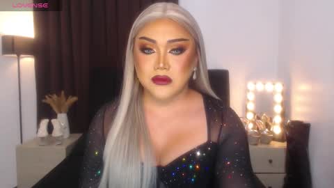 Natalie Mefford online show from 02-19-25, 10:31