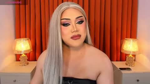 Natalie Mefford online show from 02-22-25, 06:08