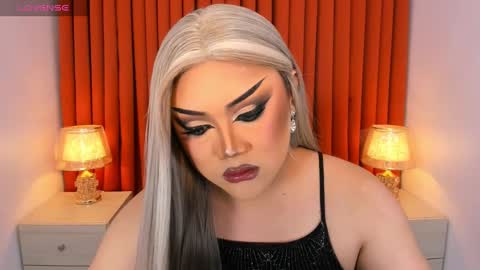 Natalie Mefford online show from 02-25-25, 03:27