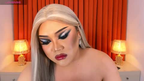 Natalie Mefford online show from 02-27-25, 12:21