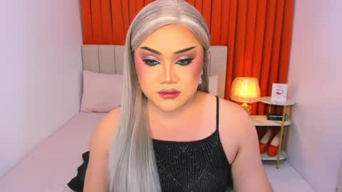 Natalie Mefford online show from 03-08-25, 10:45