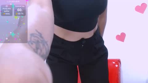 Estefany online show from 11-10-25, 01:10