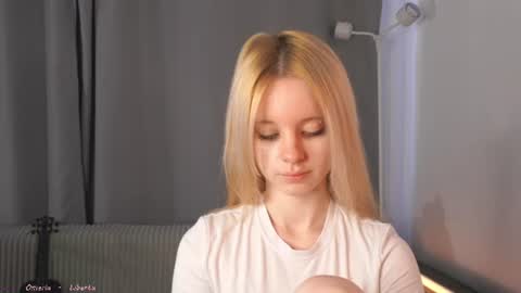 Snapshot of seebunny chatting on 07-16-26, 01:39 See Its honey bunny im Lana online show from 07-16-26, 01:39