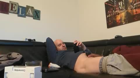 Snapshot of seeebi chatting on 03-26-26, 06:19 Sebastian online show from 03-26-26, 06:19