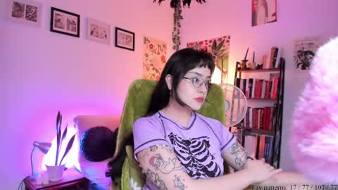 Snapshot of segismunda chatting on 05-02-26, 12:37 Luciana online show from 05-02-26, 12:37