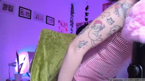 Snapshot of segismunda chatting on 05-19-26, 11:11 Luciana online show from 05-19-26, 11:11