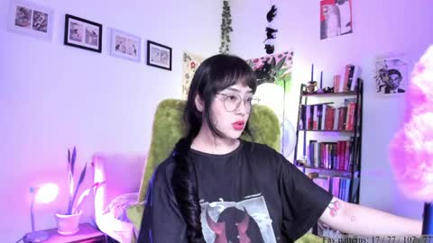 Snapshot of segismunda chatting on 05-23-26, 12:16 Luciana online show from 05-23-26, 12:16