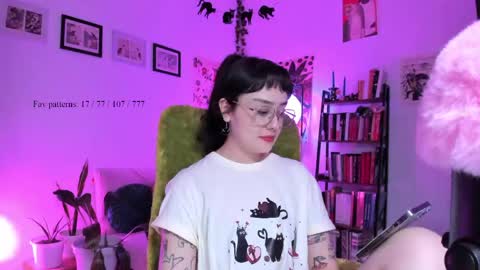 Snapshot of segismunda chatting on 06-09-26, 10:43 Luciana online show from 06-09-26, 10:43
