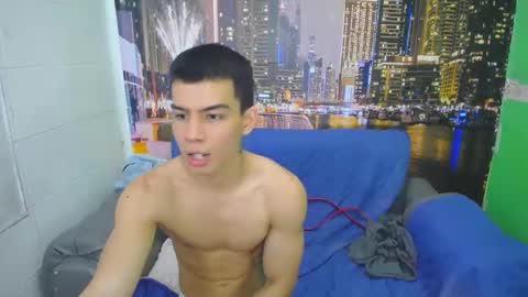 Snapshot of seigfried0 chatting on 02-18-25, 09:42 Seigfried online show from 02-18-25, 09:42