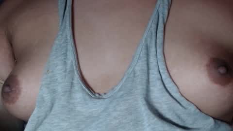 Snapshot of selda_ chatting on 01-27-25, 03:47 Selda online show from 01-27-25, 03:47