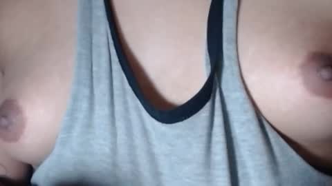 Snapshot of selda_ chatting on 09-29-25, 01:05 Selda online show from 09-29-25, 01:05