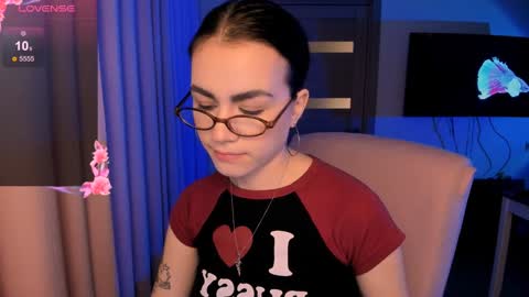 Snapshot of selectrra chatting on 12-15-24, 03:31 selectrra online show from 12-15-24, 03:31