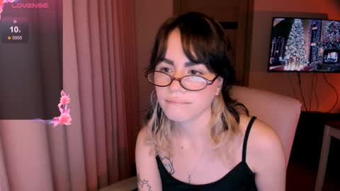 Snapshot of selectrra chatting on 12-25-24, 02:34 selectrra online show from 12-25-24, 02:34