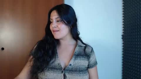 Snapshot of selena__angel chatting on 11-26-25, 02:23 Gaby but call me selena instagram sele04angel1 online show from 11-26-25, 02:23