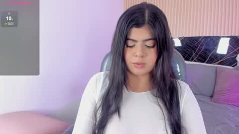 Snapshot of selena_diaz_ chatting on 07-09-26, 03:43 Selena online show from 07-09-26, 03:43
