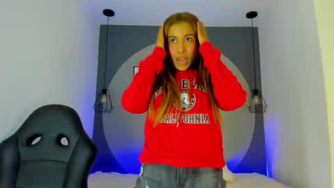 Selena online show from 10-16-25, 11:33